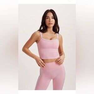 Set active - city of valentines blush set